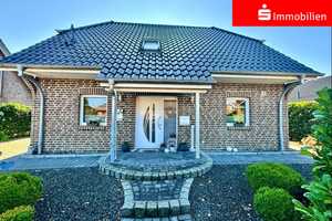 Junges Haus aus 2015 -hochwertige Ausstattung -energetisch top -tolle Lage – Steinburg (Kreis) – Vorschaubild 1
