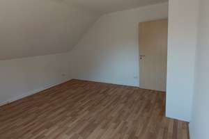 Alltagstaugliche 3-Zimmer-Wohnung mit Balkon über Wiesbaden-Breckenheim – Weidenstraße 17, 65207 Breckenheim, Wiesbaden – Vorschaubild 4