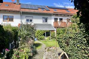 Reihenmittelhaus in familienfreundlicher Lage – moderner Komfort, viel Platz, ruhiges Umfeld – Die vollständige Adresse der Immobilie erhältst du vom Anbieter., 85643 Steinhöring – Vorschaubild 1