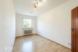 Wohnkomfort mit Grünblick: Helle Wohnung mit zwei Loggien für Eigennutzer oder Kapitalanleger! – Die vollständige Adresse der Immobilie erhältst du vom Anbieter., 42109 Uellendahl-Katernberg, Wuppertal – Vorschaubild 9