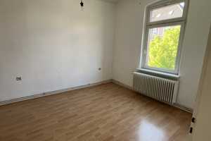 Diese helle 4-Zimmer-Wohnung wird frisch weiß gestrichen und ist WG-geeignet – Neustadtring 39, 38114 Braunschweig – Vorschaubild 3