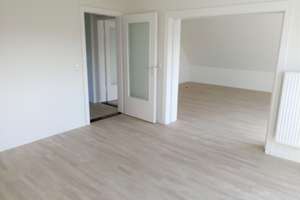 Toplage: Schöne helle 6-Zimmer-Maisonettewohnung mit Balkon und Garten in BS-Melverode – Am Zoo 6, 38124 Heidberg-Melverode, Braunschweig – Vorschaubild 17