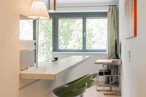 ALL-INKLUSIVE MIETE: Helles Studio mit Balkon im Herzen von Kreuzberg – Mariannenplatz 21, 10997 Kreuzberg, Berlin – Vorschaubild 10
