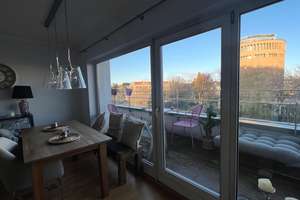 Lichtdurchflutete 3-Zimmer Wohnung mit Balkon und Garage in Köln Altstadt & Neustadt-Süd von privat