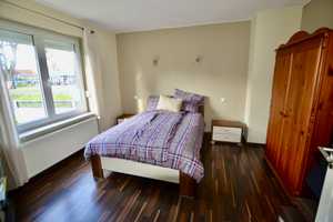 Preiswertes, gepflegtes 5-Zimmer-Einfamilienhaus mit geh. Innenausstattung – Bremen – Vorschaubild 9