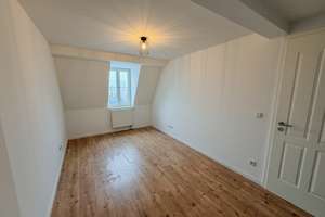 Schicke 3,5 Zimmer-Wohnung mit Ankleide in zentraler Lage – Kölner Str. 73-77, 42651 Solingen-Mitte, Solingen – Vorschaubild 11