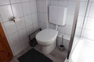 Vollmöblierte 2-Zimmer Wohnung, in Rheinnähe, mit Stellplatz in Düsseldorf Itter – Am Broichgraben 34, 40589 Itter, Düsseldorf – Vorschaubild 16
