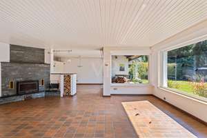 Bezugsfreie Doppelhaushälfte in Umkirch, großer Garten, Garage, Carport etc. – Die vollständige Adresse der Immobilie erhältst du vom Anbieter., 79224 Umkirch – Vorschaubild 8