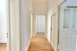 bezugsfrei - Toller Altbau am Schloss Charlottenburg in sehr gutem Zustand – Die vollständige Adresse der Immobilie erhältst du vom Anbieter., 10589 Charlottenburg, Berlin – Vorschaubild 4