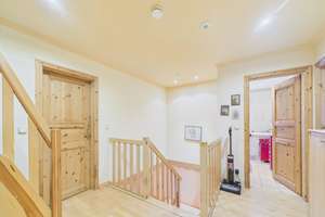 Familientraum mit Wellnessfaktor auf Pferdehof! Kamin • Sauna • Jacuzzi • Pool • Gästehaus – Die vollständige Adresse der Immobilie erhältst du vom Anbieter., 14624 Dallgow-Döberitz – Vorschaubild 9