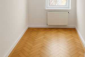 Charmante Altbauwohnung mit französischem Balkon und moderner Ausstattung – München – Vorschaubild 4