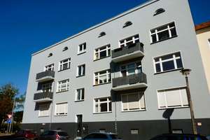 2-Zimmer-Wohnung mit großer Küche und Balkon in Stadfeld