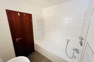Erstbezug nach Sanierung,  Altstadt St. Lorenz: 1-Zimmer-Apartment mit Balkon – Engelhardsgasse 2, 90402 Altstadt, Sankt Lorenz, Nürnberg – Vorschaubild 12