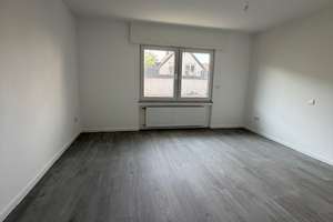 Moderne 4-Zimmerwohnung im EG mit zwei Bädern und großer Terrasse in bester Lage - barrierearm – Auf der Grieße 40, 51371 Rheindorf, Leverkusen – Vorschaubild 4