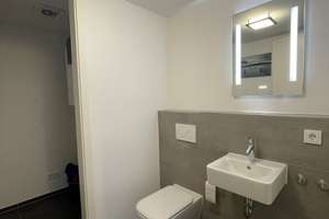 Exklusives Wohnerlebnis in Köln-City: 3-Zimmer-Design-Wohnung mit eigener Sauna & XXL-Balkon – Tel-Aviv-Straße 1, 50676 Altstadt/Süd, Köln – Vorschaubild 17