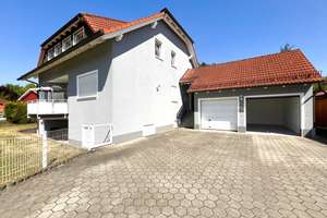 Viel Platz für Familie und Kapitalanleger: 9-Zimmer-Haus mit Garten – Die vollständige Adresse der Immobilie erhältst du vom Anbieter., 92259 Neukirchen bei Sulzbach-Rosenberg – Vorschaubild 1