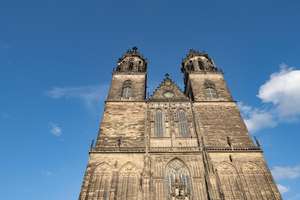 .. mit Blick über Magdeburg! / ...offering stunning views across Magdeburg!