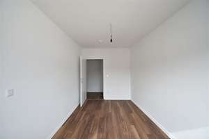 Renoviert! Geräumige 3-Zi-Altbau-Whg mit Balkon in Oberhausen – Langemarktstraße 20, 46045 Altstadt-Mitte, Oberhausen – Vorschaubild 9