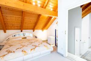Provisionsfrei – Exklusives Einfamilienhaus mit privatem Poolhaus in Toplage Neuried – Die vollständige Adresse der Immobilie erhältst du vom Anbieter., 82061 Neuried – Vorschaubild 9
