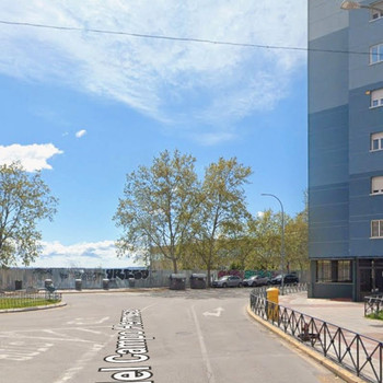 Bewohnte Wohnung einer Bank in Humanes de Madrid