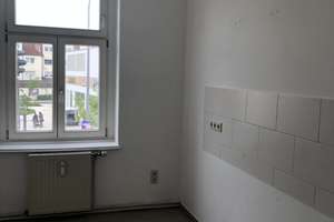 Sehr schöne helle 1-Raumwohnung mit schönem Bad und neuem Laminatfußboden !!! – 1259 Großzschachwitz, Dresden – Vorschaubild 11