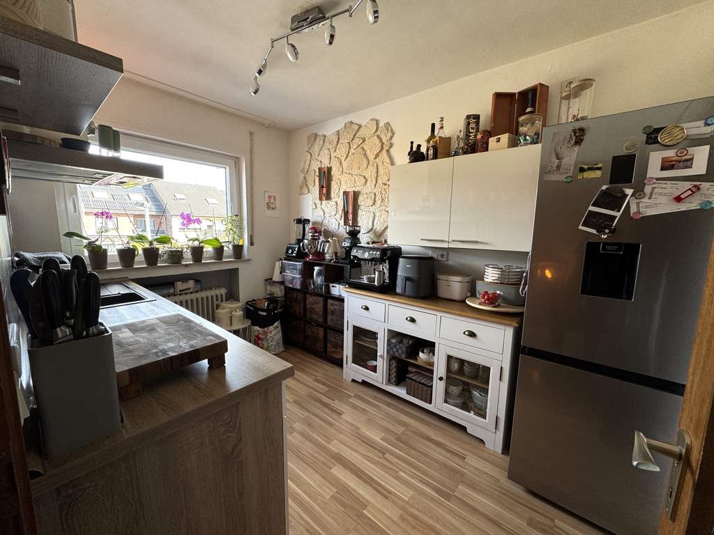 Immobilie in Dormagen - Vollvermietetes Dreifamilienhaus mit Ausbaupotenzial in Dormagen-Delhoven - Bild 4