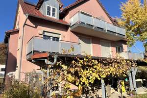 Das perfekte Mehrfamilienhaus - traumhaftes 6 Familienhaus in bester Lage! – Die vollständige Adresse der Immobilie erhältst du vom Anbieter., 93057 Konradsiedlung-Wutzlhofen, Regensburg – Vorschaubild 1