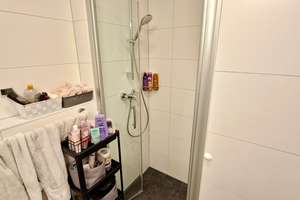 Stylishes Studentenapartment in Top-Lage – kompakt, modern, mittendrin – Die vollständige Adresse der Immobilie erhältst du vom Anbieter., 86153 Am Schäfflerbach, Augsburg – Vorschaubild 9