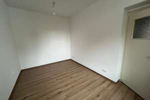 2 Zimmer, Küche, Bad Wohnung in Mannheim-Waldhof , Altbaucharme, Erstbezug nach Renovierung  – Sandhoferstraße 28, 68305 Waldhof, Mannheim – Vorschaubild 14
