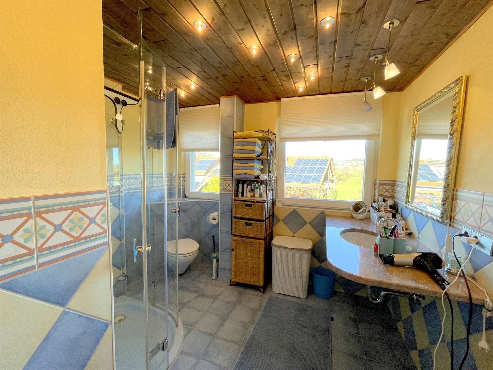 Immobilie in Stetten - Lichtdurchflutetes Mehrfamilienhaus in Seenähe - Bild 0