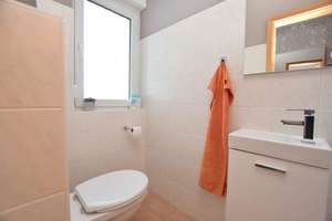 Moderne, helle Dachgeschoss-Wohnung mit Balkon, Garage + zusätzlichem Zimmer im Spitzboden. – Die vollständige Adresse der Immobilie erhältst du vom Anbieter., 38239 Thiede, Salzgitter – Vorschaubild 12