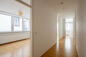 Geräumige 5-Zimmer Wohnung mit viel Platz zum Wohlfühlen – Die vollständige Adresse der Immobilie erhältst du vom Anbieter., 73728 Innenstadt, Esslingen am Neckar – Vorschaubild 4
