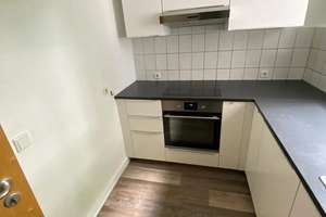 HELLE 4 ZIMMER WOHNUNG!!! zentrale Lage und viel Platz! – Peter-Bauer-Straße 16, 50823 Neuehrenfeld, Köln – Vorschaubild 8