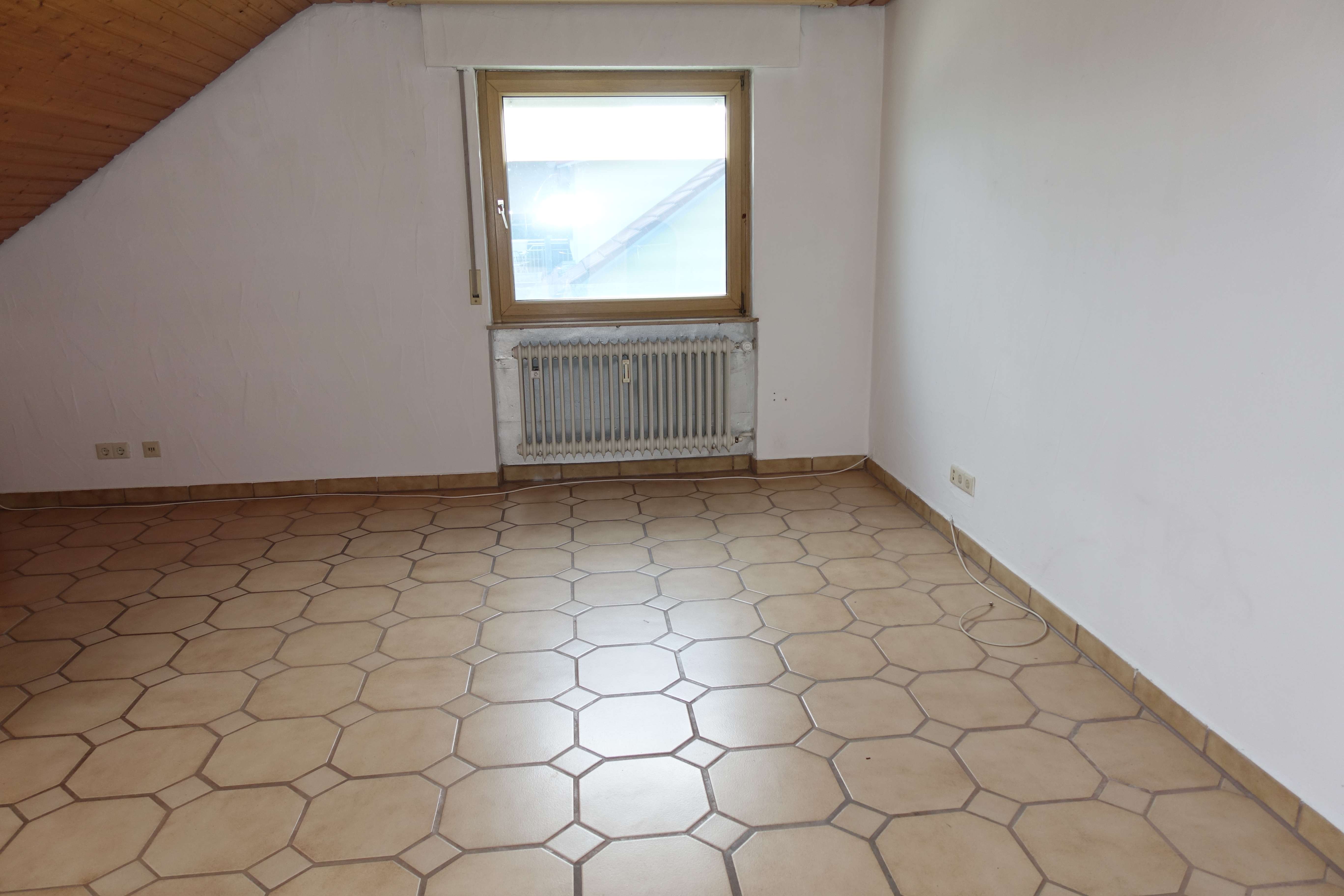 Immobilie in Aichtal - Ruhig gelegene 2-Zimmer-Wohnung im Dachgeschoss in Aichtal-Grötzingen - Bild 3