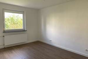 Traumhafte 3-Zimmer Balkon-Wohnung im Erdgeschoss in bester Lage von SZ-Thiede.  – Dr.-Heinrich-Jasper-Str. 34, 38239 Thiede, Salzgitter – Vorschaubild 3