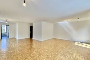 Großzügige 3-4-Zimmer-Wohnung mit Balkon und Garage in ruhiger Lage von Düsseldorf-Mörsenbroich – 40470 Mörsenbroich, Düsseldorf – Vorschaubild 7