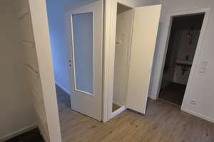 Erstbezug nach Neusanierung: 1,5 Zimmer Wohnung in zentraler Lage – Hobeisenstr 35, 45147 Holsterhausen, Essen – Vorschaubild 2