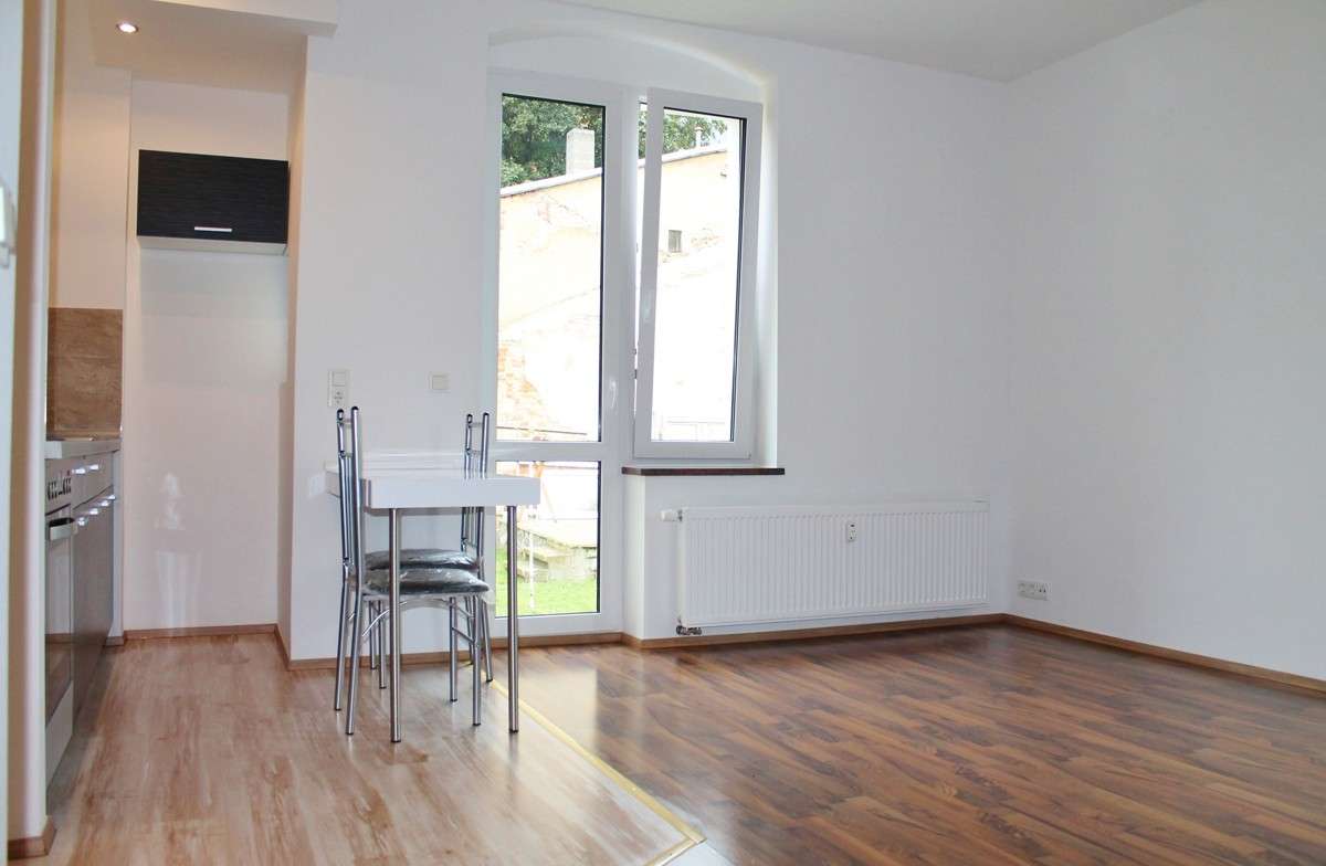 Immobilie in Radebeul - Haushälfte zur Selbstnutzung - PLUS Kapitalanlage in Radebeul (3 bereits sanierte Wohnungen!) - Bild 2