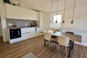 Lichtdurchflutete 2-Zimmer-Wohnung in Hamburg /Sasel – Wölckenstraße 1, 22393 Sasel, Hamburg – Vorschaubild 2