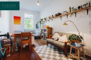 Denkmalschutz: Charmante 3,5-Zimmer Altbauwohnung mit Balkon in bester Lage! – 79102 Oberau, Freiburg im Breisgau – Vorschaubild 8