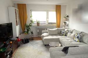 Gut aufgeteilte 2 ZKB mit Balkon und Garage Nähe Straßenbahnhaltestelle