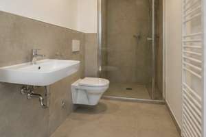 Erstbezug nach Kernsanierung: hochwertige 1-Zimmer-Wohnung mit Echtholzboden nahe UKE