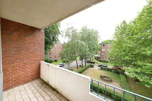Immobilien Richter: sanierte 4 Zimmer Wohnung mit Balkon in Mönchengladbach  – Die vollständige Adresse der Immobilie erhältst du vom Anbieter., 41179 Rheindahlen-Mitte, Mönchengladbach – Vorschaubild 1