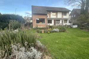 Einfamilienhaus mit viel Platz und Baugrundstück, in bester Lage von 52351 Düren – Düren (Kreis) – Vorschaubild 1