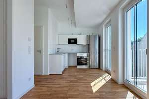 4,3% Rendite - Sonnige 1-Zimmerwohnung in Charlottenburg - Kapitalanlagewohnung! – Osnabrücker Straße 27, 10589 Charlottenburg, Berlin – Vorschaubild 2