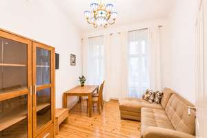 Gepflegter Altbau mit 2 separat begehbaren Zimmern&3,5 m Decken Ku’damm-Seitenstraße. Provisionsfrei – Johann-Georg-Straße 23, 10709 Halensee, Berlin – Vorschaubild 2
