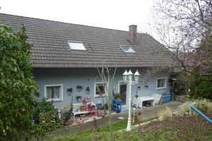 Einziehen und wohlfühlen: Gepflegtes Familienhaus mit großzügigem Raumangebot in Hellstein! – Die vollständige Adresse der Immobilie erhältst du vom Anbieter., 63636 Brachttal – Vorschaubild 1