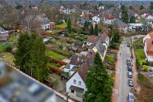 Haus mit viel (Anbau-)Potential auf großem Grundstück in Nienstedten! – Hamburg – Vorschaubild 1