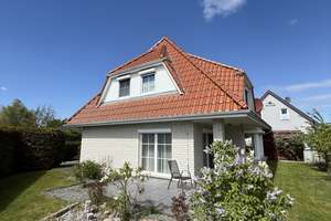 Neu Broderstorf - schickes Einfamilienhaus mit gepflegtem Garten