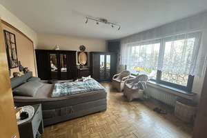 Zweifamilienhaus mit 6 Zimmern in Solingen-Mitte – Die vollständige Adresse der Immobilie erhältst du vom Anbieter., 42651 Solingen-Mitte, Solingen – Vorschaubild 10